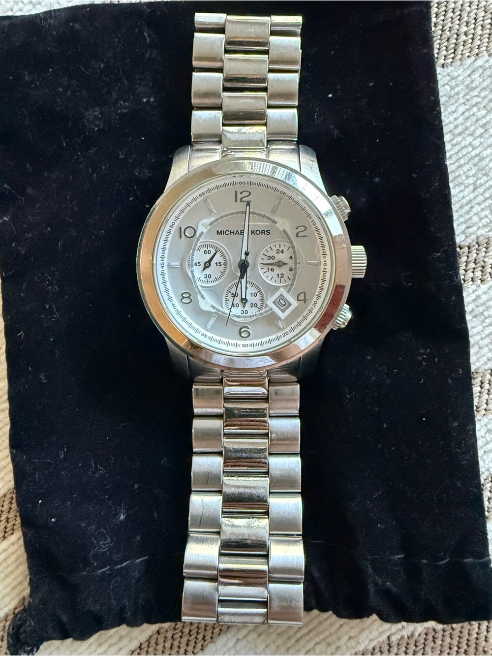 Michael Kors Silver-Tone Stainless Steel Chronograph Bracelet Watch MK 8086 - Picture 2 of 3